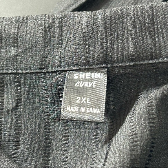 SHEIN Curve Women's Button Down Blouse Top Shirt 3/4 Sleeve Black Size 2XL - Picture 3 of 7